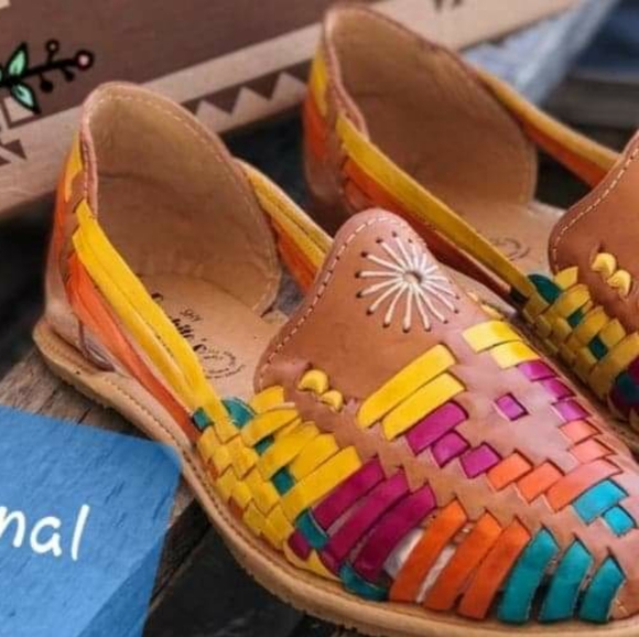 Huaraches - Picture 4 of 4